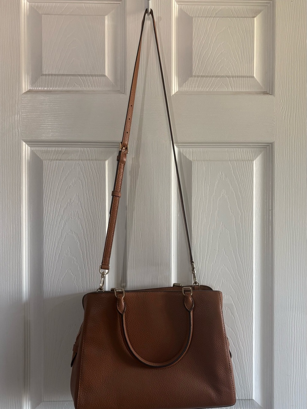 kate spade Brown Medium purse with Adjustable Crossbody Strap - Picture 2 of 2